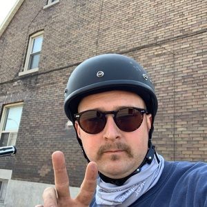 Meet your Posher, Aaron